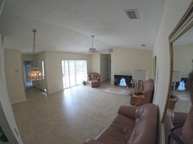 1713 Mariners Cove 7c, Fort Pierce, FL 34950