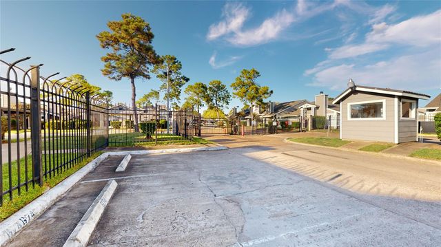 12250 Coppertree Lane, Houston, TX 77035