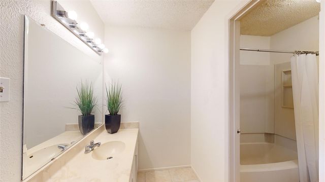 12250 Coppertree Lane, Houston, TX 77035