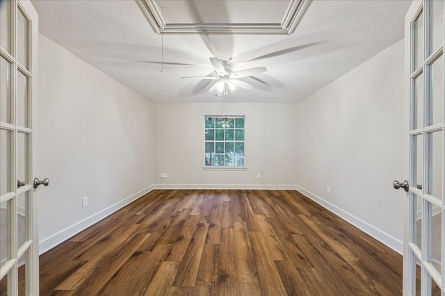 1808 Oakleaf Circle, Pearland, TX 77581