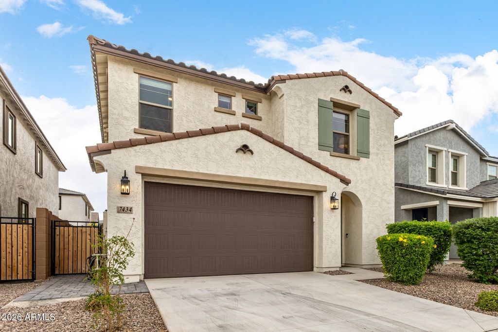 7434 W NORTHVIEW Avenue, Glendale, AZ 85303 — photo 3