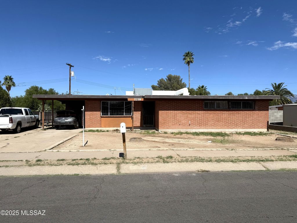 7259 E Eastview Drive, Tucson, AZ 85710