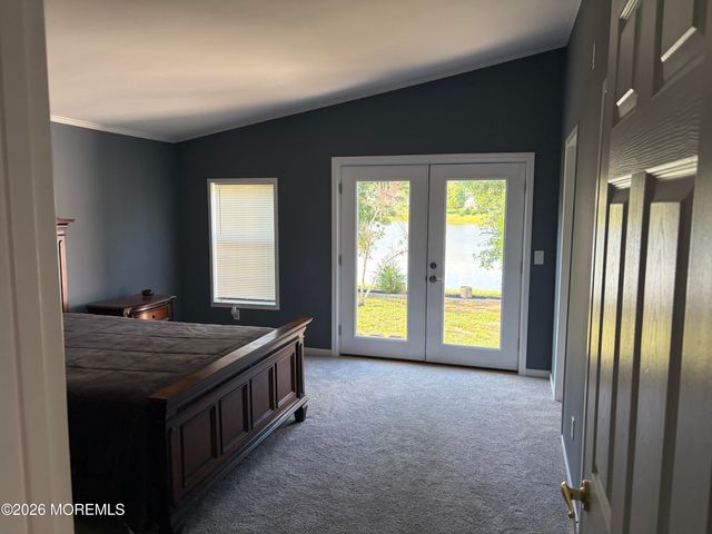 66 Perrys Lane, Manahawkin, NJ 08050