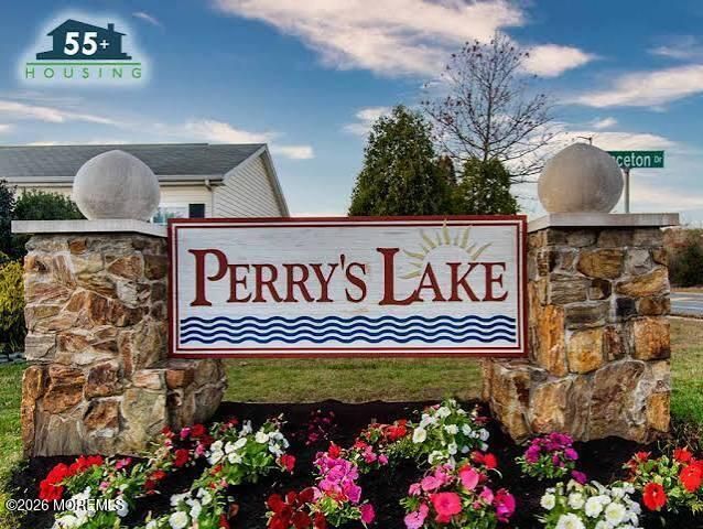 66 Perrys Lane, Manahawkin, NJ 08050
