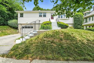 28 Kenwood Ave, Worcester, MA 01605