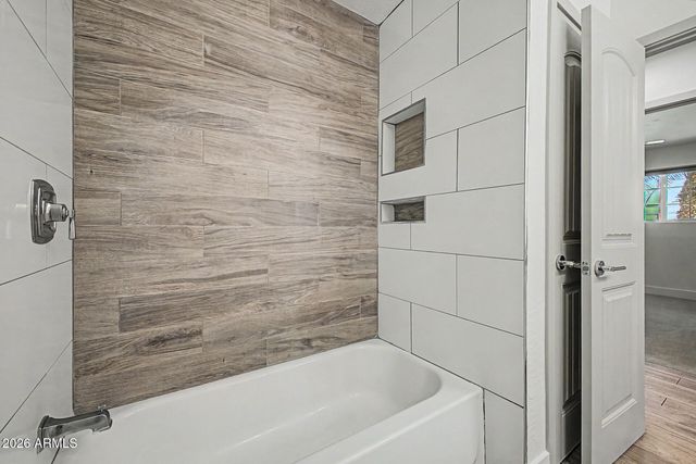 8129 E OAK Street, Scottsdale, AZ 85257