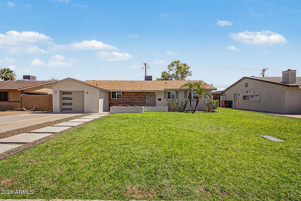 8129 E OAK Street, Scottsdale, AZ 85257