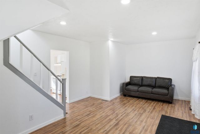 104 N Veterans St Street, Flandreau, SD 57028