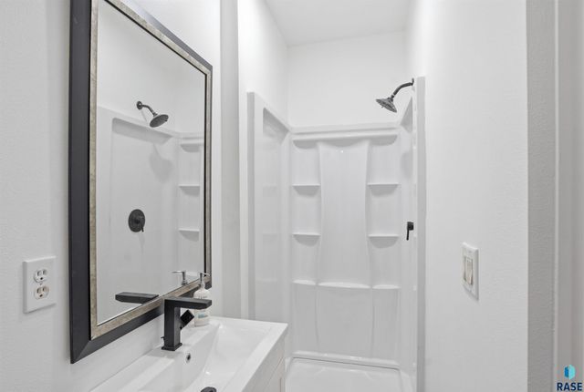 104 N Veterans St Street, Flandreau, SD 57028