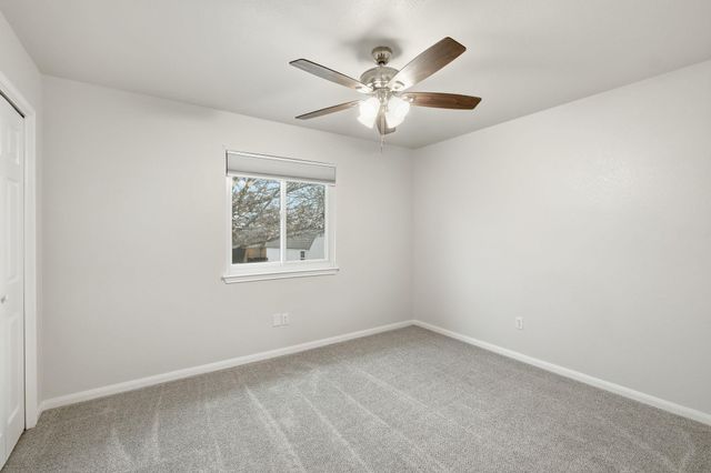 102 Bosque DR, Hutto, TX 78634