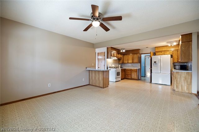 111 Cedar Avenue, Alma, AR 72921