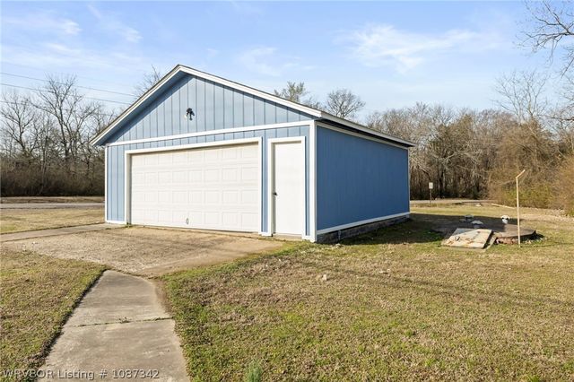 111 Cedar Avenue, Alma, AR 72921