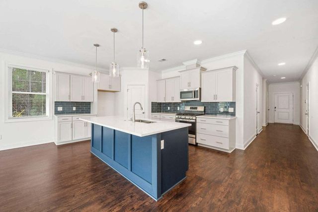 112 Shadybrook Drive, Summerville, SC 29486