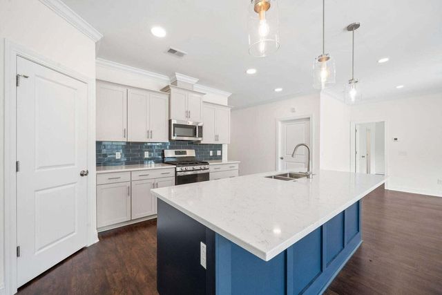 112 Shadybrook Drive, Summerville, SC 29486