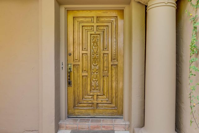 8711 E PARAISO Drive, Scottsdale, AZ 85255