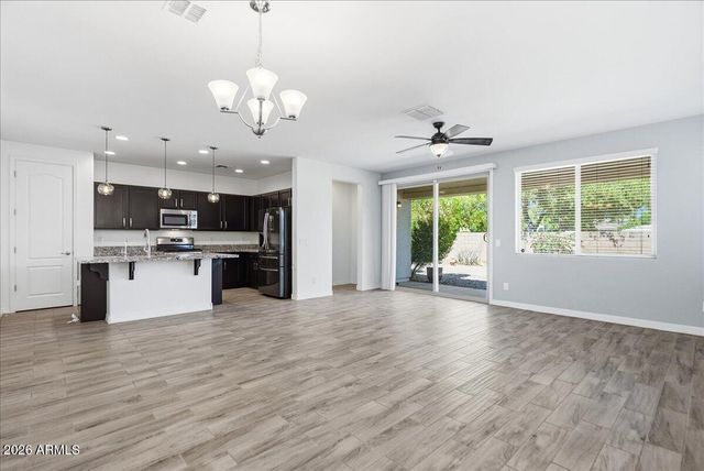 8613 S 41ST Glen, Laveen, AZ 85339