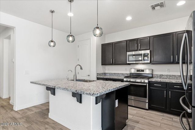 8613 S 41ST Glen, Laveen, AZ 85339