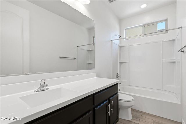 8613 S 41ST Glen, Laveen, AZ 85339