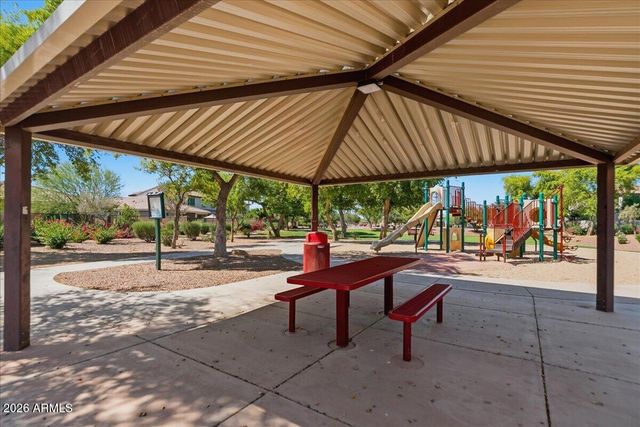 8613 S 41ST Glen, Laveen, AZ 85339