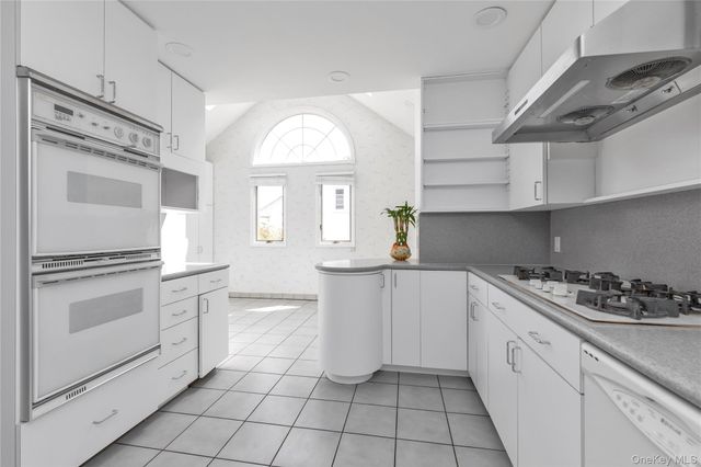 37 Sullivan Drive, Jericho, NY 11753