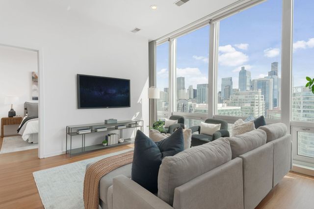 500 W Superior Street 1907, Chicago, IL 60654