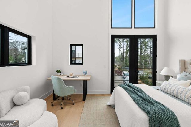 1169 Penny Lane, Atlanta, GA 30329