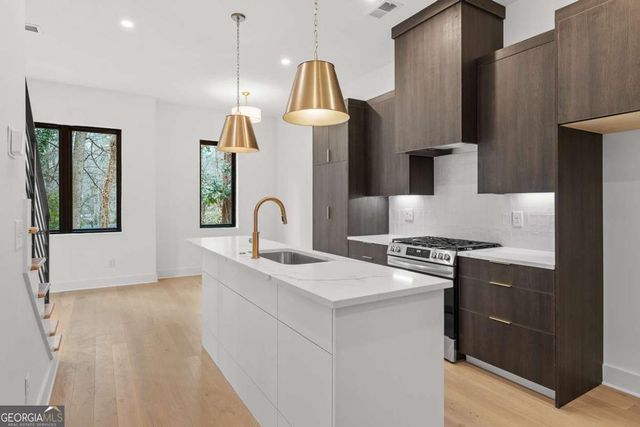 1169 Penny Lane, Atlanta, GA 30329