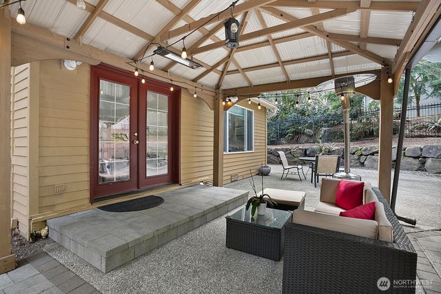 18451 NW Village Park Drive, Issaquah, WA 98027