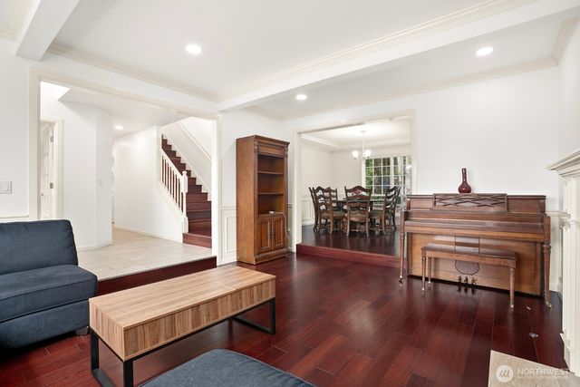 18451 NW Village Park Drive, Issaquah, WA 98027