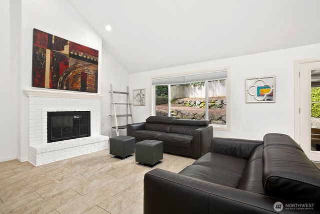 18451 NW Village Park Drive, Issaquah, WA 98027