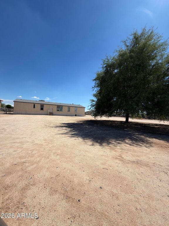 13621 S 204TH Avenue, Buckeye, AZ 85326 — exterior