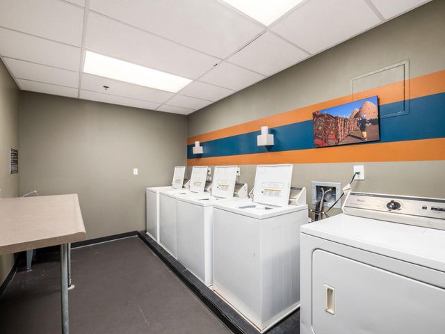 78 E Chestnut Street, 405, Columbus, OH 43215