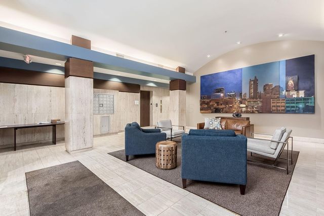 78 E Chestnut Street, 405, Columbus, OH 43215