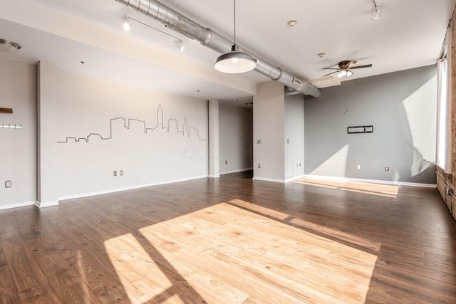 78 E Chestnut Street, 405, Columbus, OH 43215