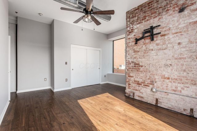 78 E Chestnut Street, 405, Columbus, OH 43215