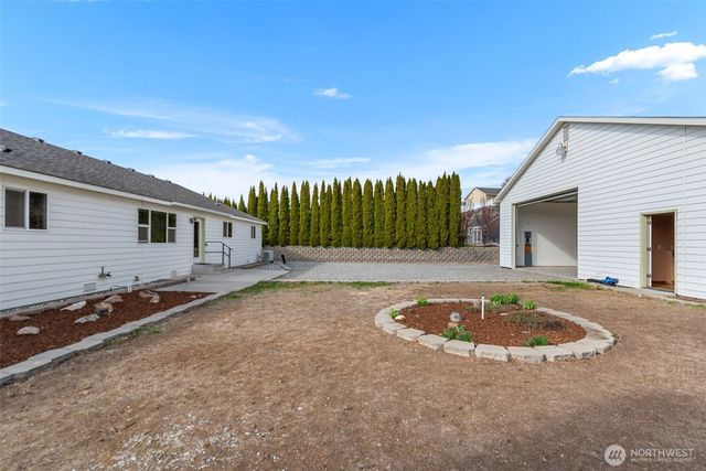 1263 Wheatridge Drive, East Wenatchee, WA 98802