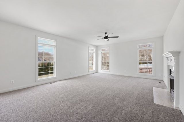 5007 Caira Ct, Pleasant View, TN 37146