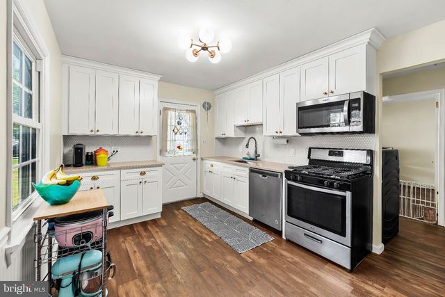 7 PIERREPONT AVE, Middlesex, NJ 08846