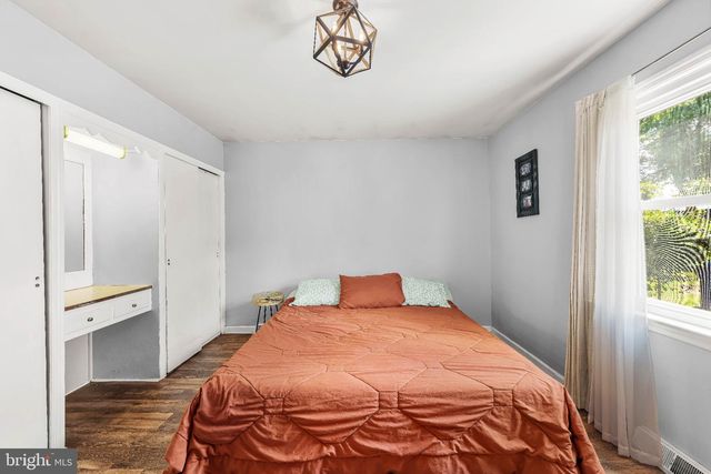 7 PIERREPONT AVE, Middlesex, NJ 08846