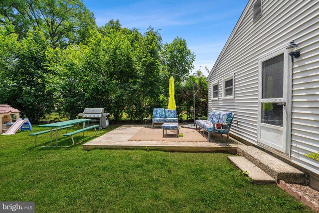 7 PIERREPONT AVE, Middlesex, NJ 08846