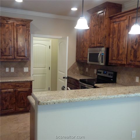 3822 Estes Park, College Station, TX 77845