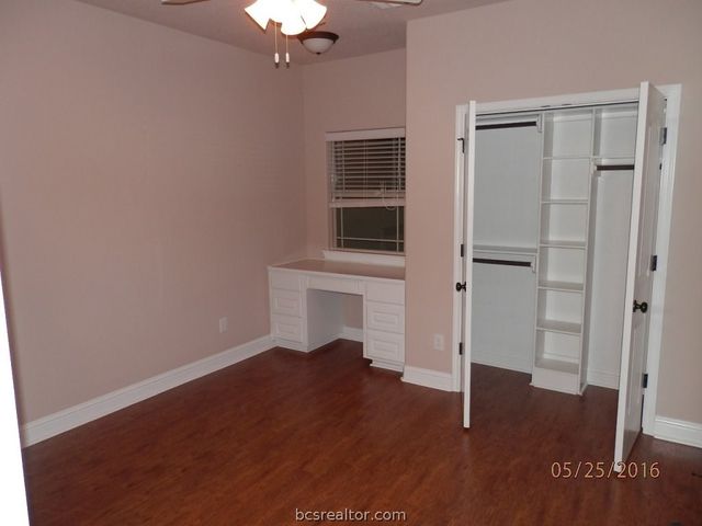 3822 Estes Park, College Station, TX 77845