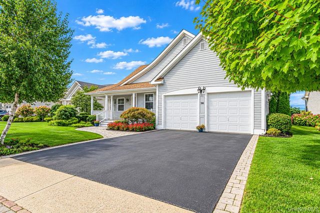 38 Tyler Drive, Riverhead, NY 11901