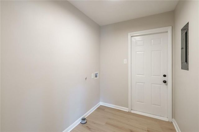 511 Lee Byrd Road, Loganville, GA 30052