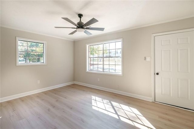 511 Lee Byrd Road, Loganville, GA 30052