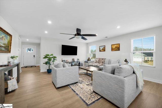 2315 Caffry Lane, Boiling Springs, SC 29316