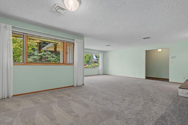 4315 S STONE St, Spokane, WA 99223