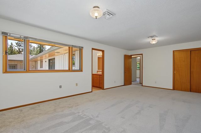 4315 S STONE St, Spokane, WA 99223
