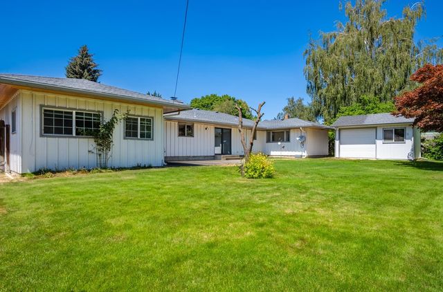 4315 S STONE St, Spokane, WA 99223
