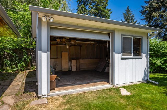 4315 S STONE St, Spokane, WA 99223